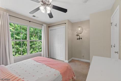 162 Blue Heron Drive Secaucus NJ 07094
