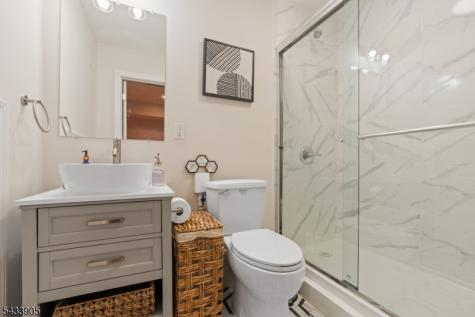162 Blue Heron Drive Secaucus NJ 07094