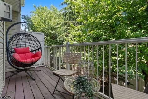 162 Blue Heron Drive Secaucus NJ 07094
