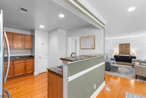 162 Blue Heron Drive Secaucus NJ 07094