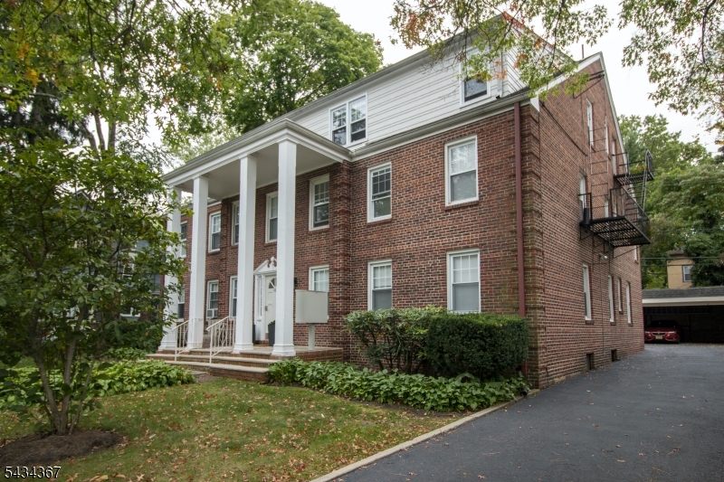 18 The Crescent Montclair NJ 07042