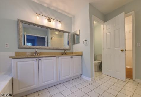 16 Scarlet Oak Drive Montgomery NJ 08540