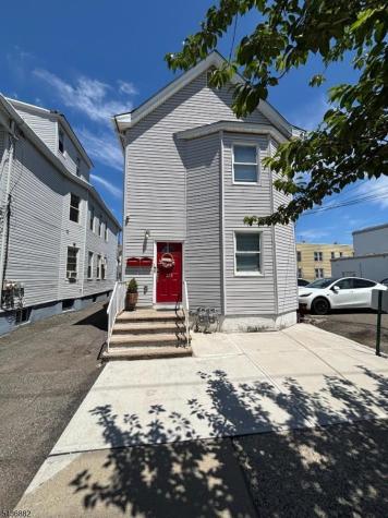 213 Lakeview Avenue Clifton NJ 07011