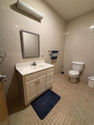 213 Lakeview Avenue Clifton NJ 07011
