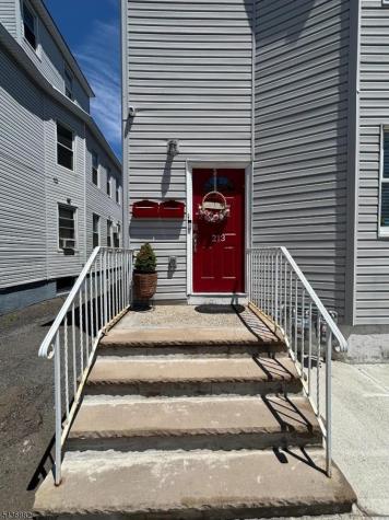 213 Lakeview Avenue Clifton NJ 07011