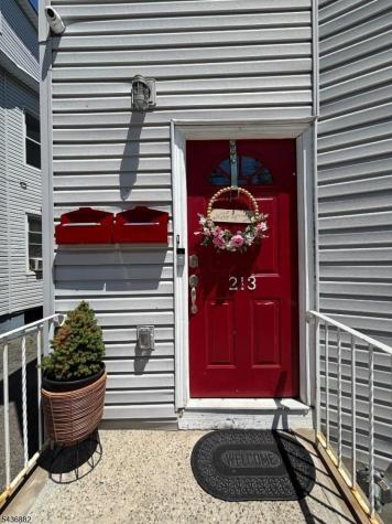 213 Lakeview Avenue Clifton NJ 07011