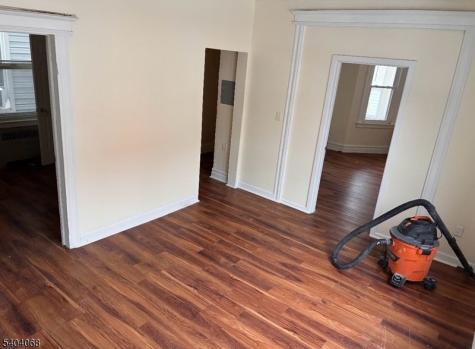 45 Finlay Place Newark NJ 07106