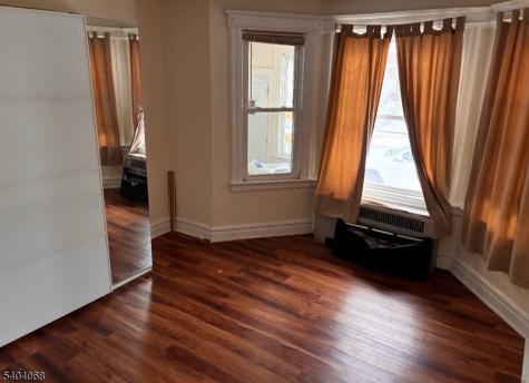 45 Finlay Place Newark NJ 07106