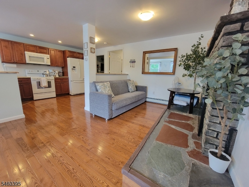 15 S Lakeside Avenue Jefferson NJ 07849