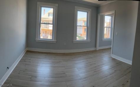28 Niles Street Elizabeth NJ 07202
