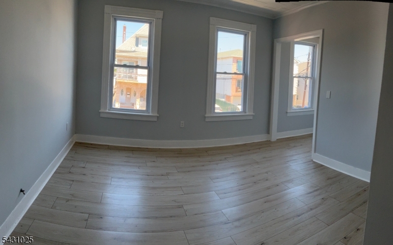 28 Niles Street Elizabeth NJ 07202