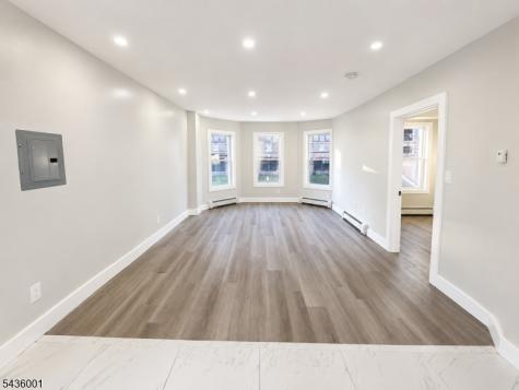 110 Milford Avenue Newark NJ 07108