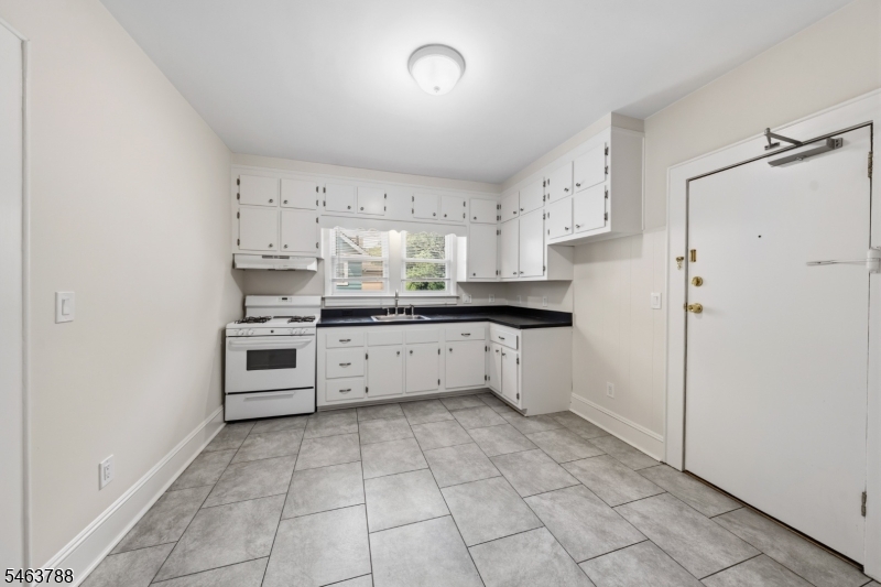 11 Evergreen Avenue Bloomfield NJ 07003