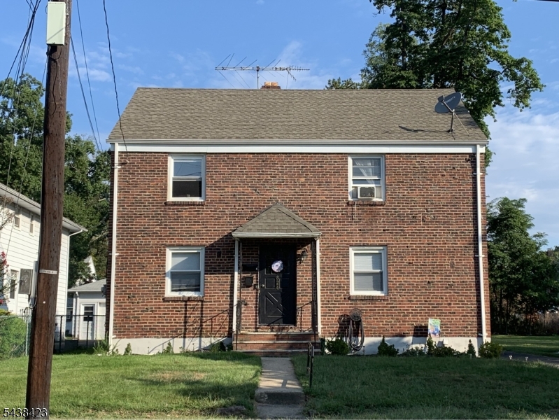 824 2ND Street Dunellen NJ 08812