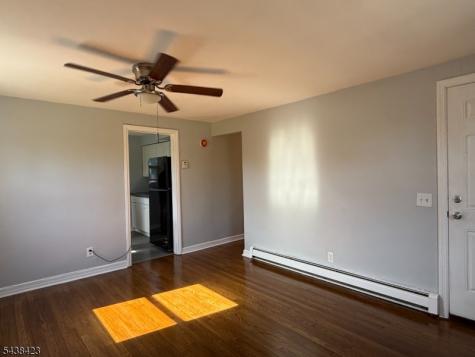 824 2ND Street Dunellen NJ 08812