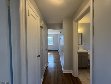 824 2ND Street Dunellen NJ 08812