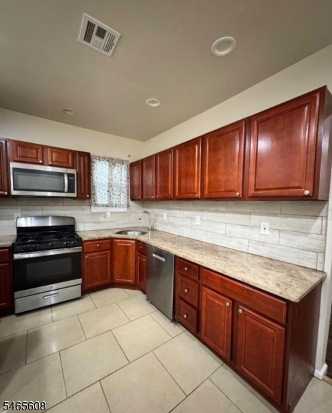 467 Hawthorne Avenue Newark NJ 07112