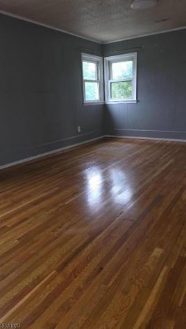5 General Karge Court Elizabeth NJ 07202