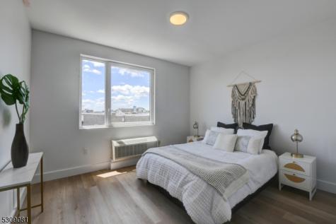 39 Madison Newark NJ 07105