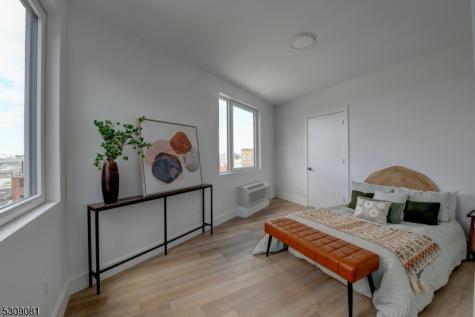 39 Madison Newark NJ 07105
