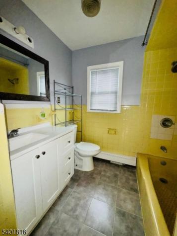 32 Union Place Irvington NJ 07111