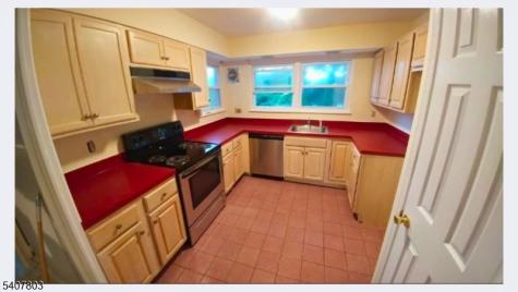 304 Lake Shore South Montague NJ 07827