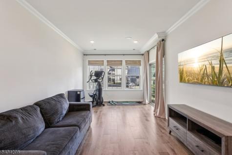 21 Dahlia Drive Warren NJ 07059