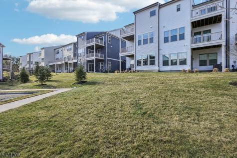 21 Dahlia Drive Warren NJ 07059