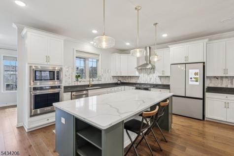 21 Dahlia Drive Warren NJ 07059