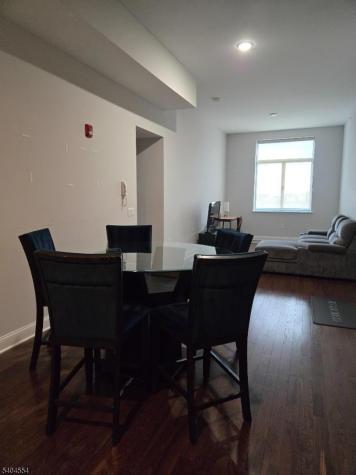 274 Lafayette Street Newark NJ 07105