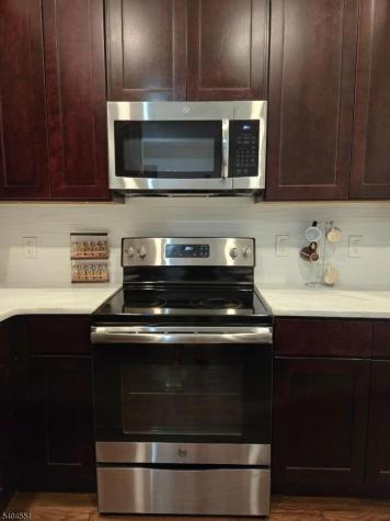274 Lafayette Street Newark NJ 07105