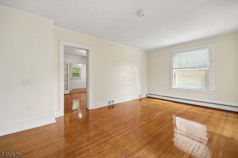 29 Brookfield Road Montclair NJ 07043