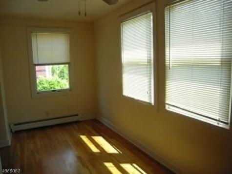 29 Brookfield Road Montclair NJ 07043