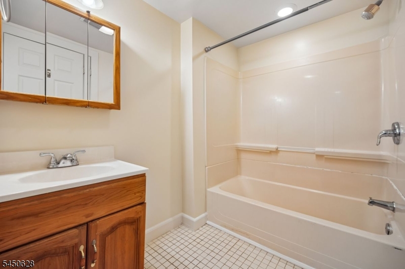 29 Brookfield Road Montclair NJ 07043