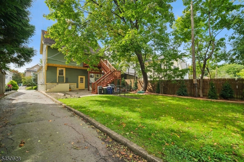 29 Brookfield Road Montclair NJ 07043