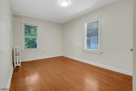 127 S Burnett St R4 East Orange NJ 07018