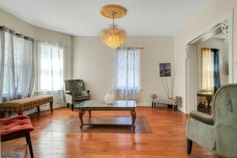 127 S Burnett St R4 East Orange NJ 07018