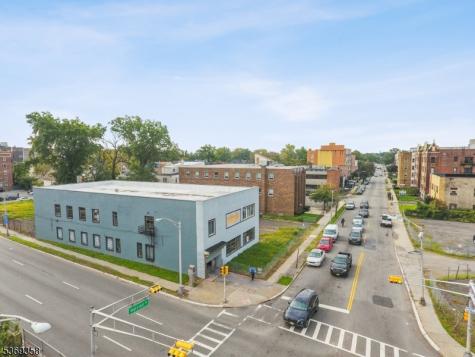 62 Halsted Street East Orange NJ 07018