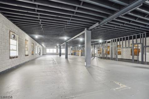 62 Halsted Street East Orange NJ 07018