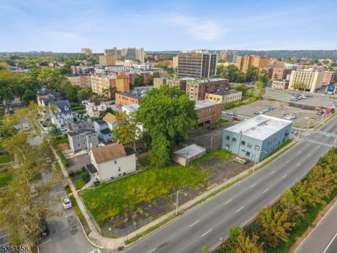 62 Halsted Street East Orange NJ 07018