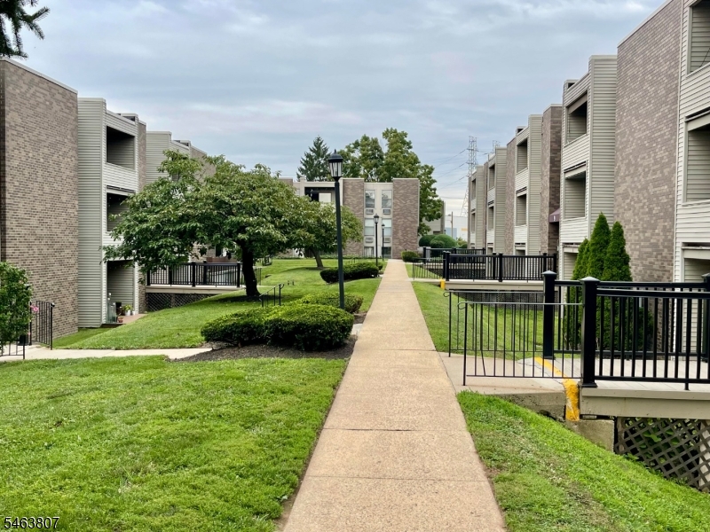 4 River Road Nutley NJ 07110