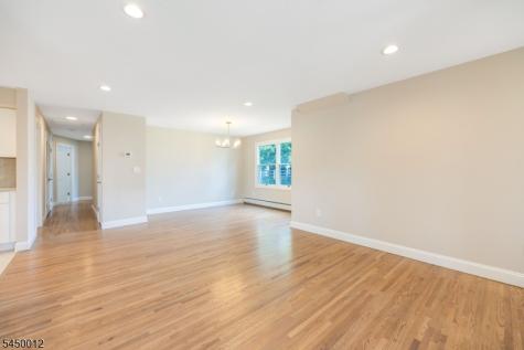 137 Stefanic Avenue Elmwood Park NJ 07407