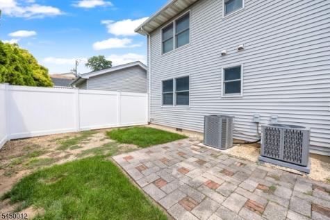 137 Stefanic Avenue Elmwood Park NJ 07407