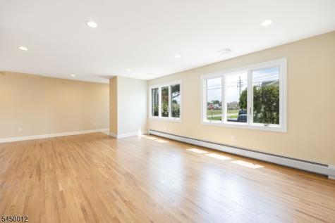 137 Stefanic Avenue Elmwood Park NJ 07407