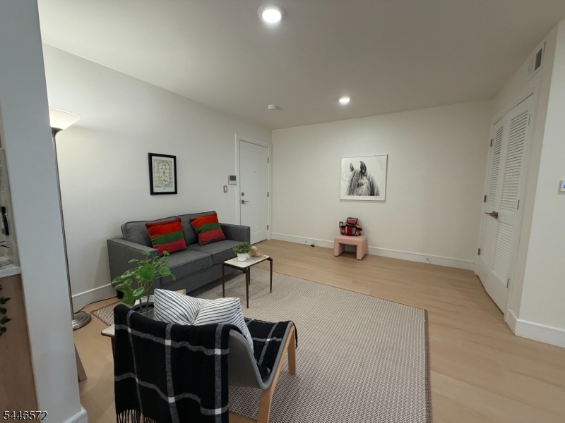 627 Valley Road Montclair NJ 07043