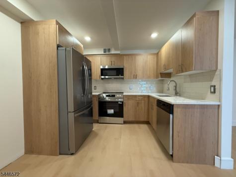 627 Valley Road Montclair NJ 07043