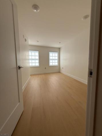 627 Valley Road Montclair NJ 07043