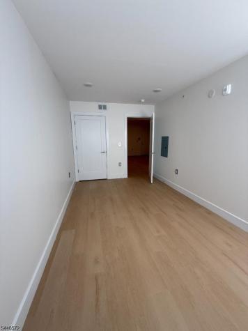 627 Valley Road Montclair NJ 07043