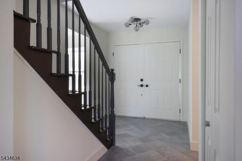 3 Cheyenne Trail Branchburg NJ 08876
