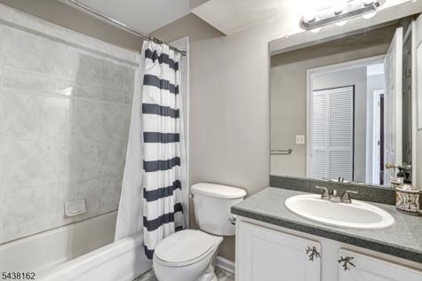 1039 Shadowlawn Drive Green Brook NJ 08812
